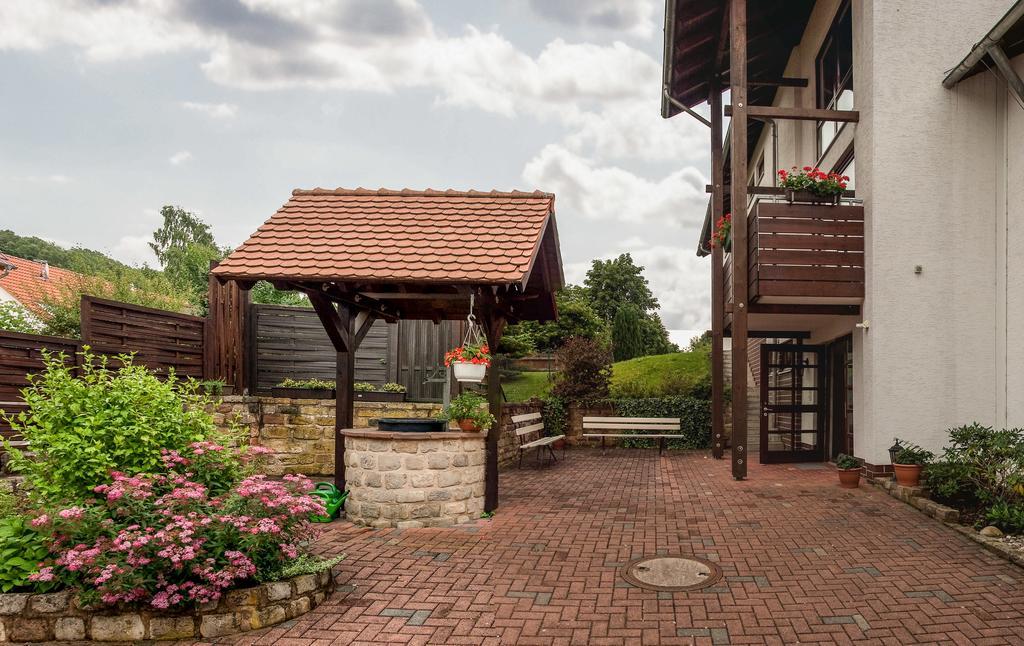 Hotel Am Lingelbach Knüllwald Exteriör bild